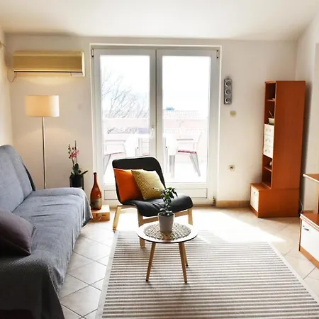 Sunset View Terrace Apartment *